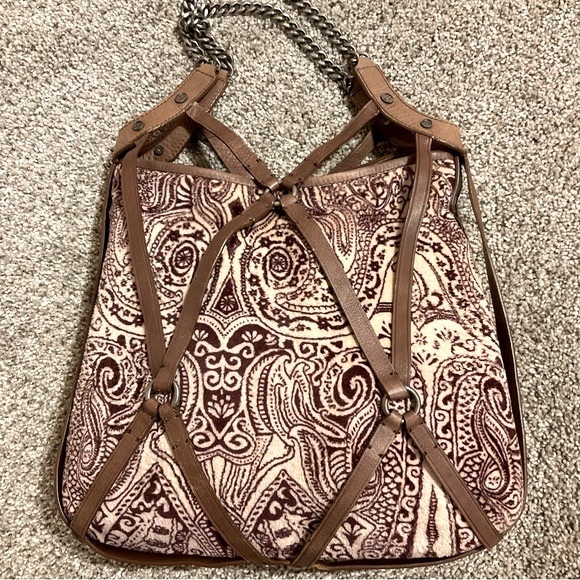 Juicy Couture Handbags - ❤️ Juicy Couture vintage RARE velvet shoulder bag tote purse, so cute, EUC